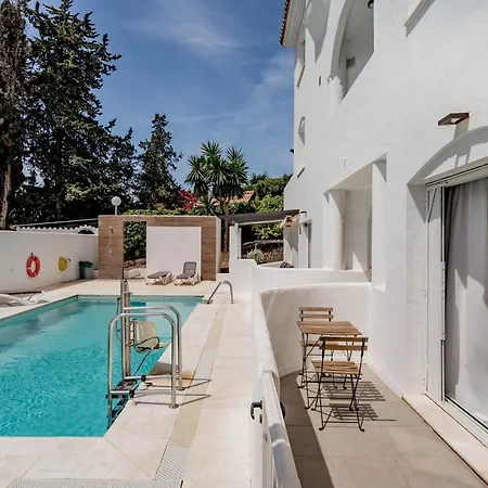 Apartment 1 Bed In Nueva Andalucia *